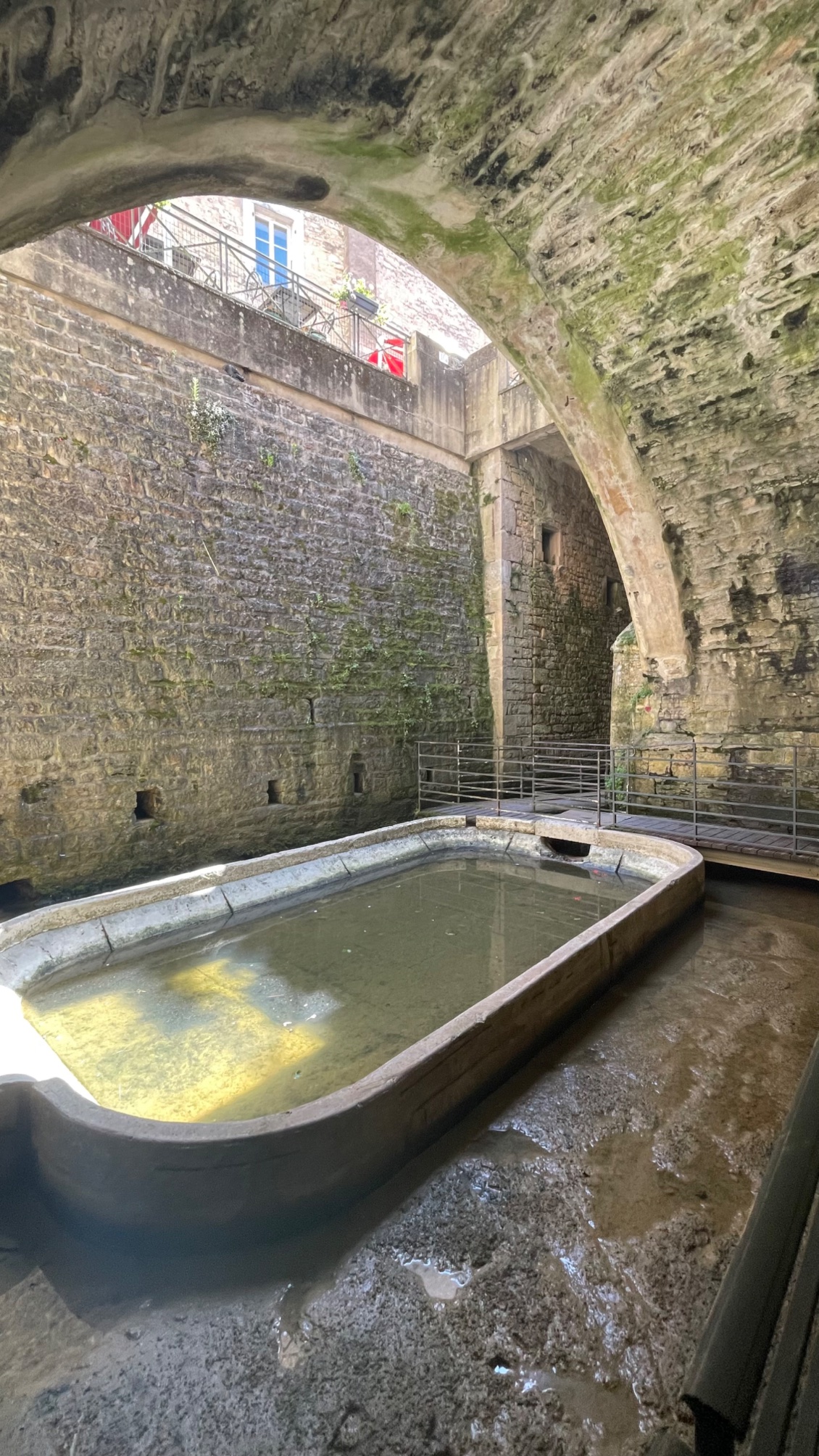 Dôle. La fontaine aux lépreux