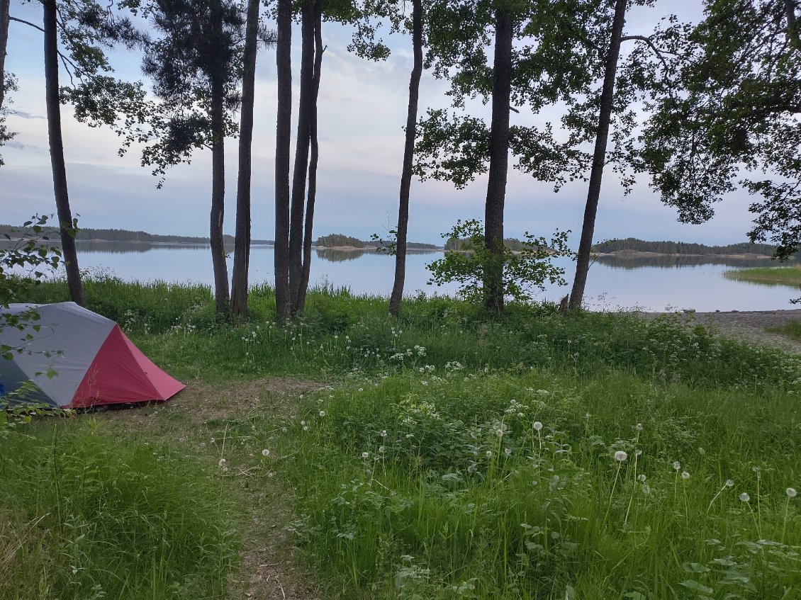 Le bivouac est bien dans les mœurs en Finlande !