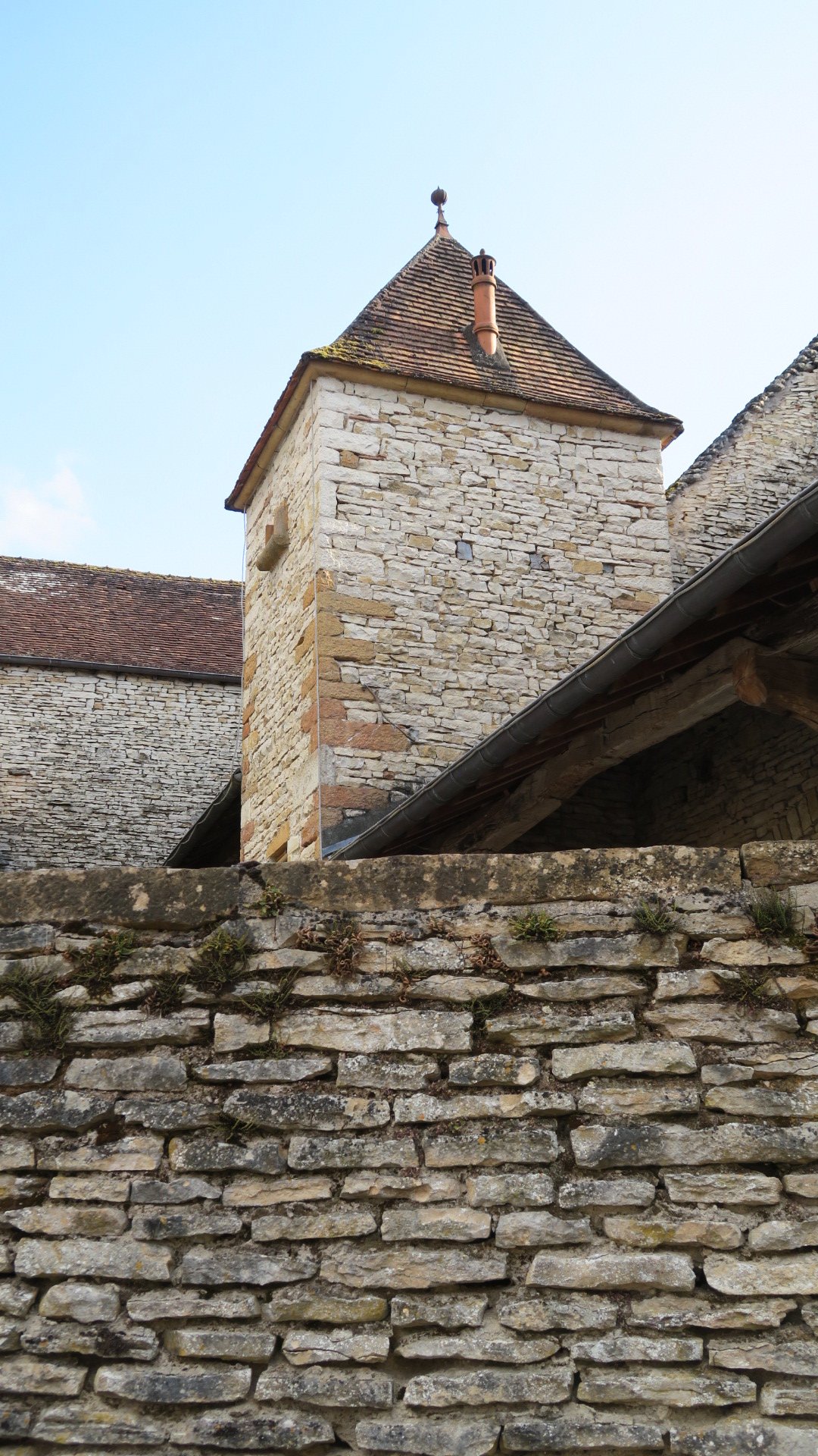 Il y a de très belles maisons dans les villages bourguignons