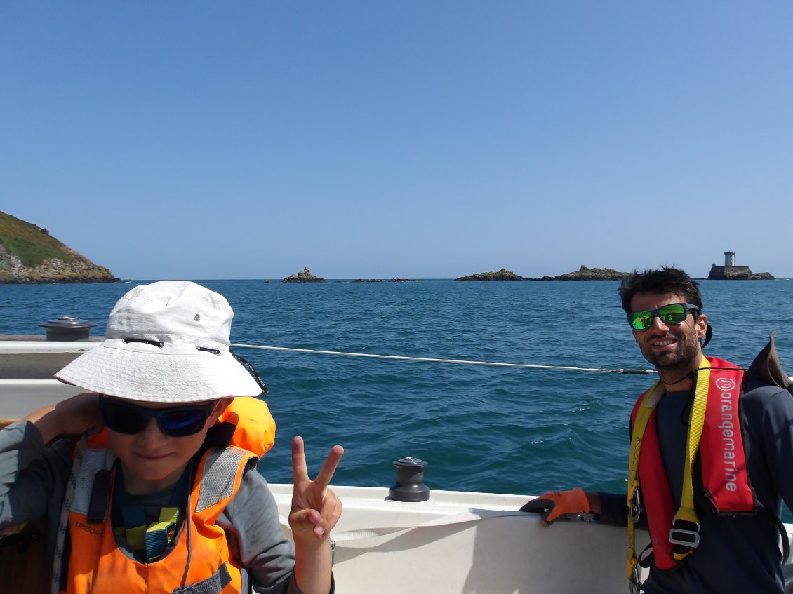 Au plus près de Lost Pic, ce n'est pas tous les jours qu'on peut passer par là à la voile !