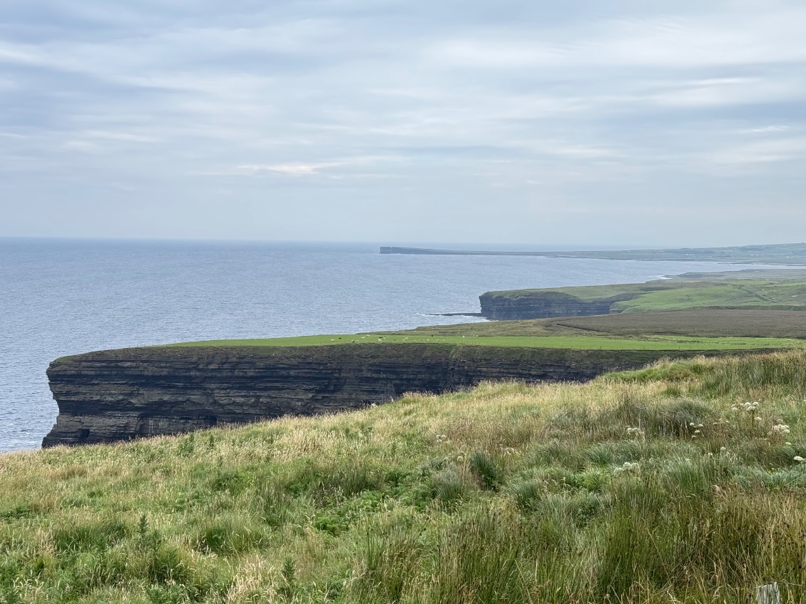 Le paysage se découpe sur la mer