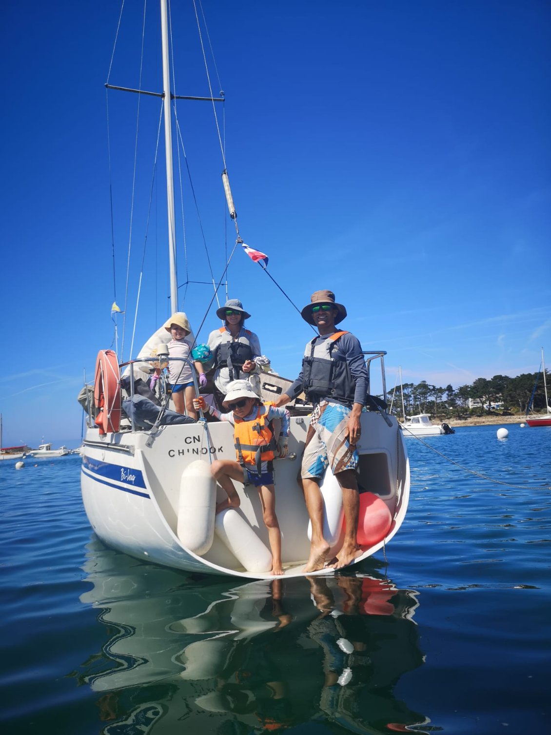 Retour de canoë, en route pour le départ en voilier de ile Grande