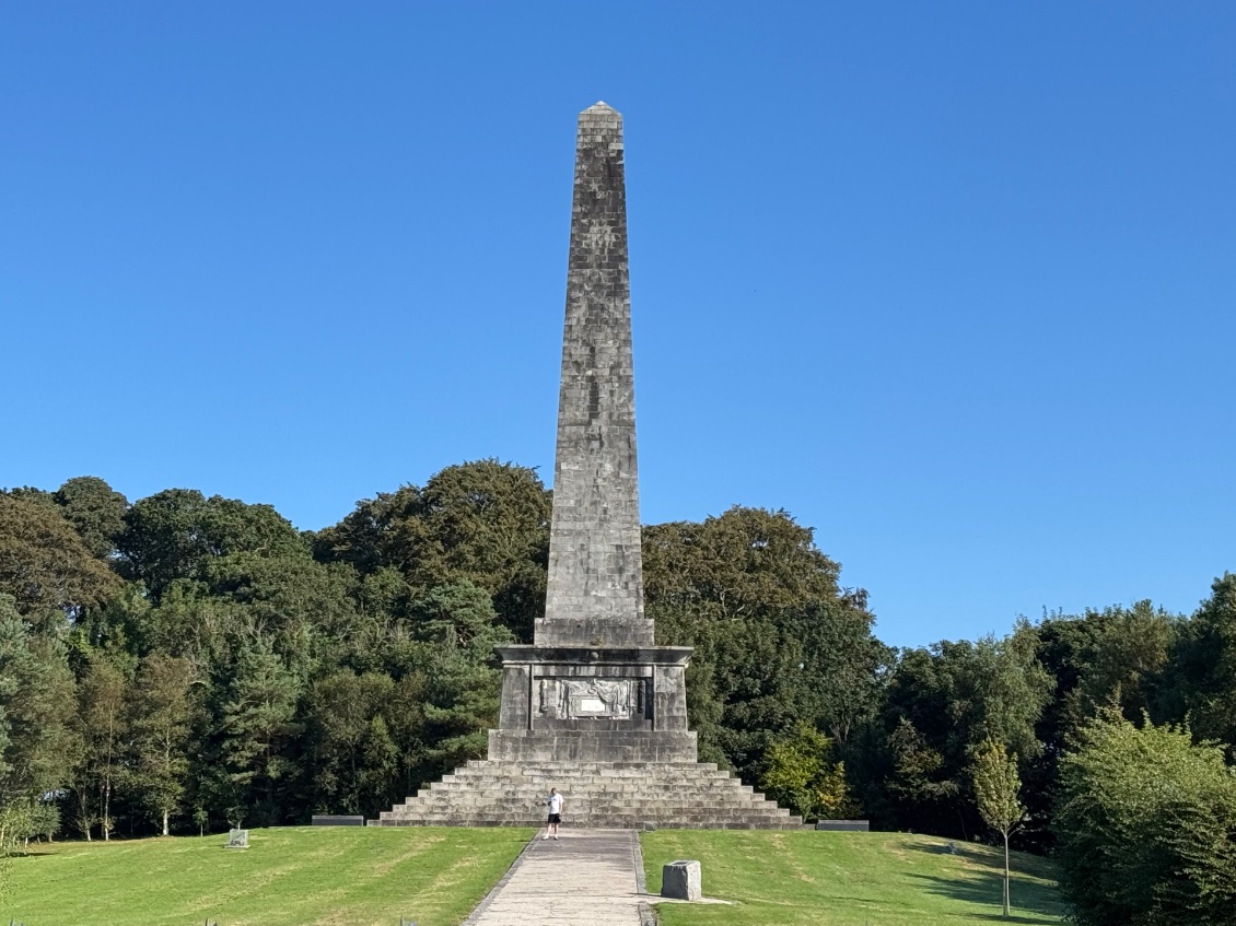 Ross monument 
