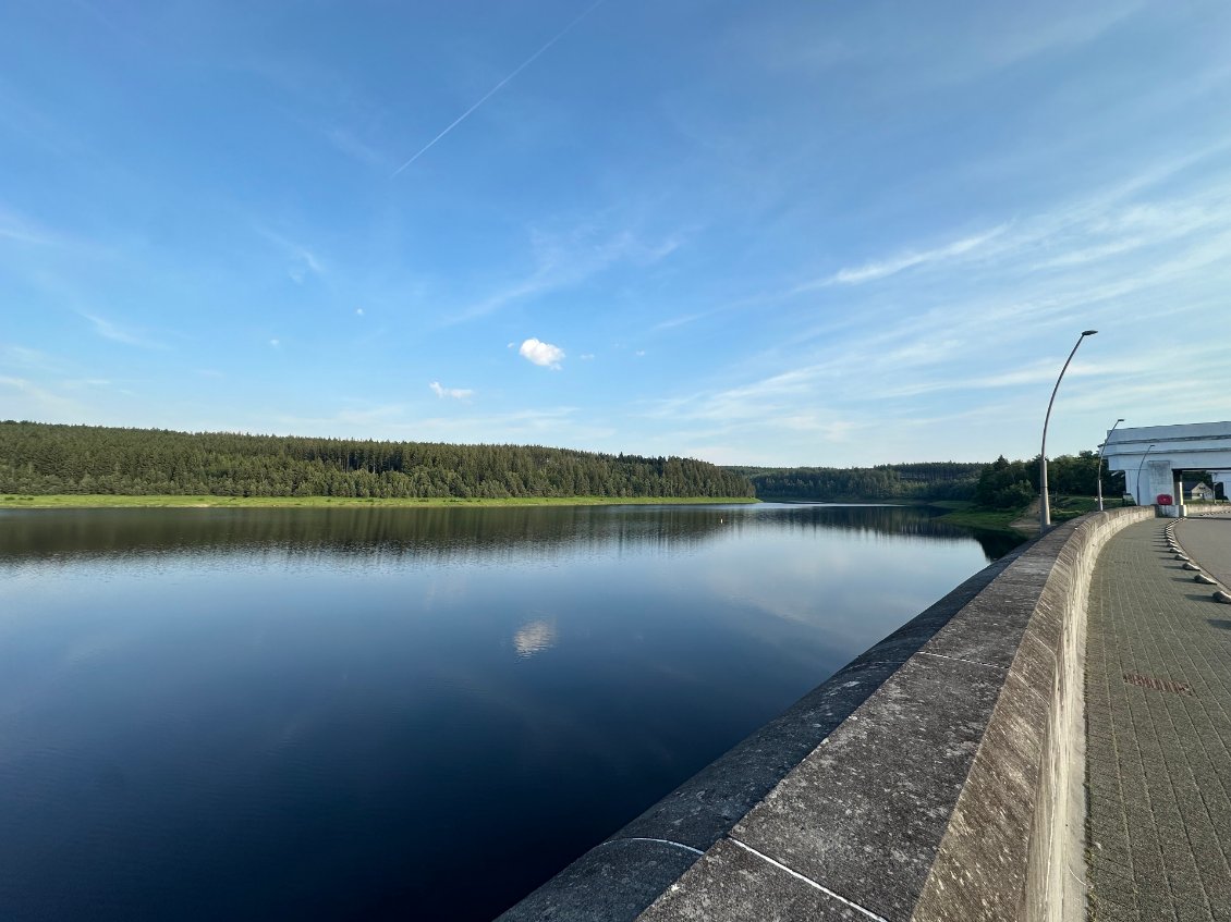 Le lac d'Eupen sous la canicule